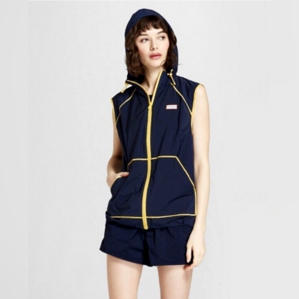 Hunter Target Collaboration Hooded Rain Vest Navy Yellow NWT